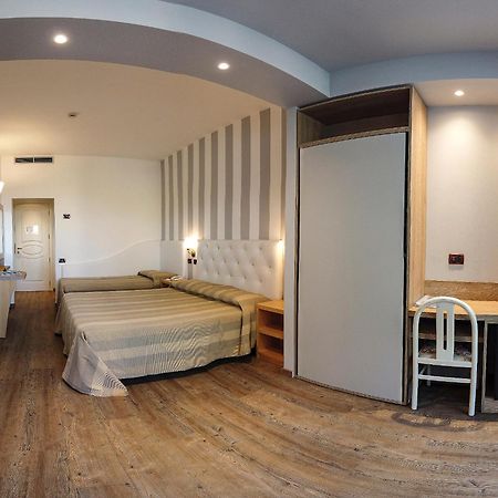 Hotel Derby Exclusive Milano Marittima Ngoại thất bức ảnh