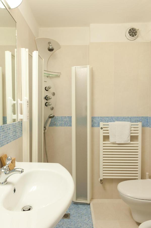 Hotel Derby Exclusive Milano Marittima Phòng bức ảnh